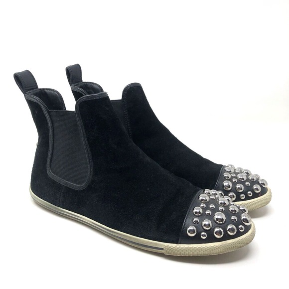 Marc Jacobs Suede Studded Sneakers Womens 38 8 Black Comfort Edgy Goth Grunge
